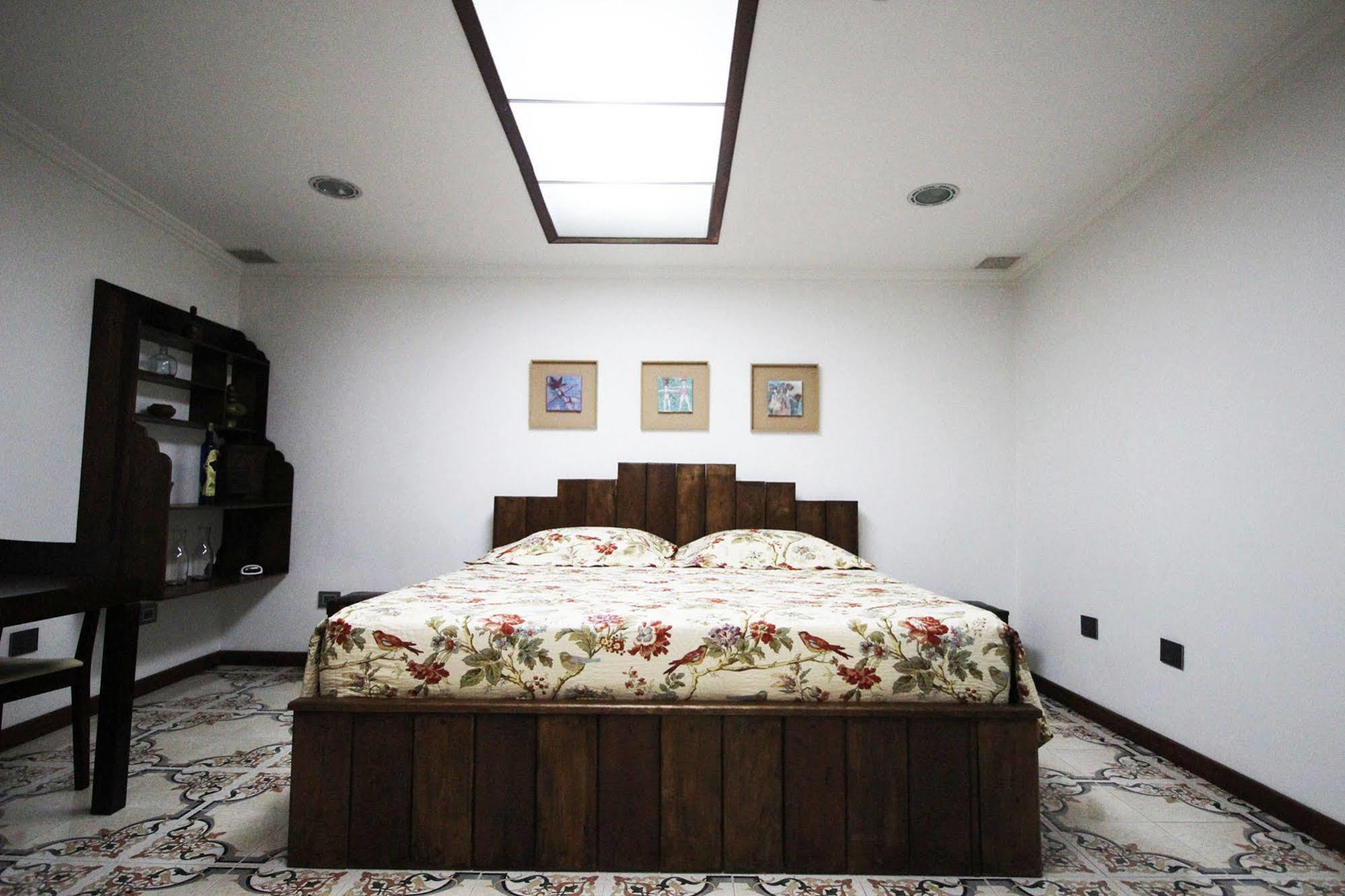 Bogota Bed & Breakfast Inn Acomodação com café da manhã  3*